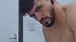 Tiago 21 cm's Picture