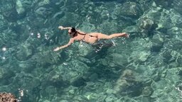 Mona Plus's Picture