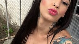 Lisinha Tatuada's Picture