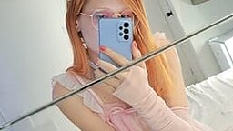 Lunes Doll's Picture